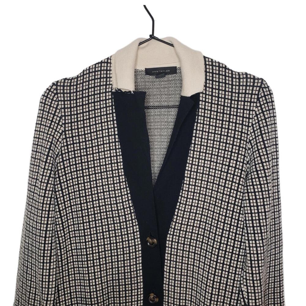 Ann Taylor Women's Sz 2XS Plaid Color Block Knit Buttoned Cardigan(1800) - Picture 3 of 8